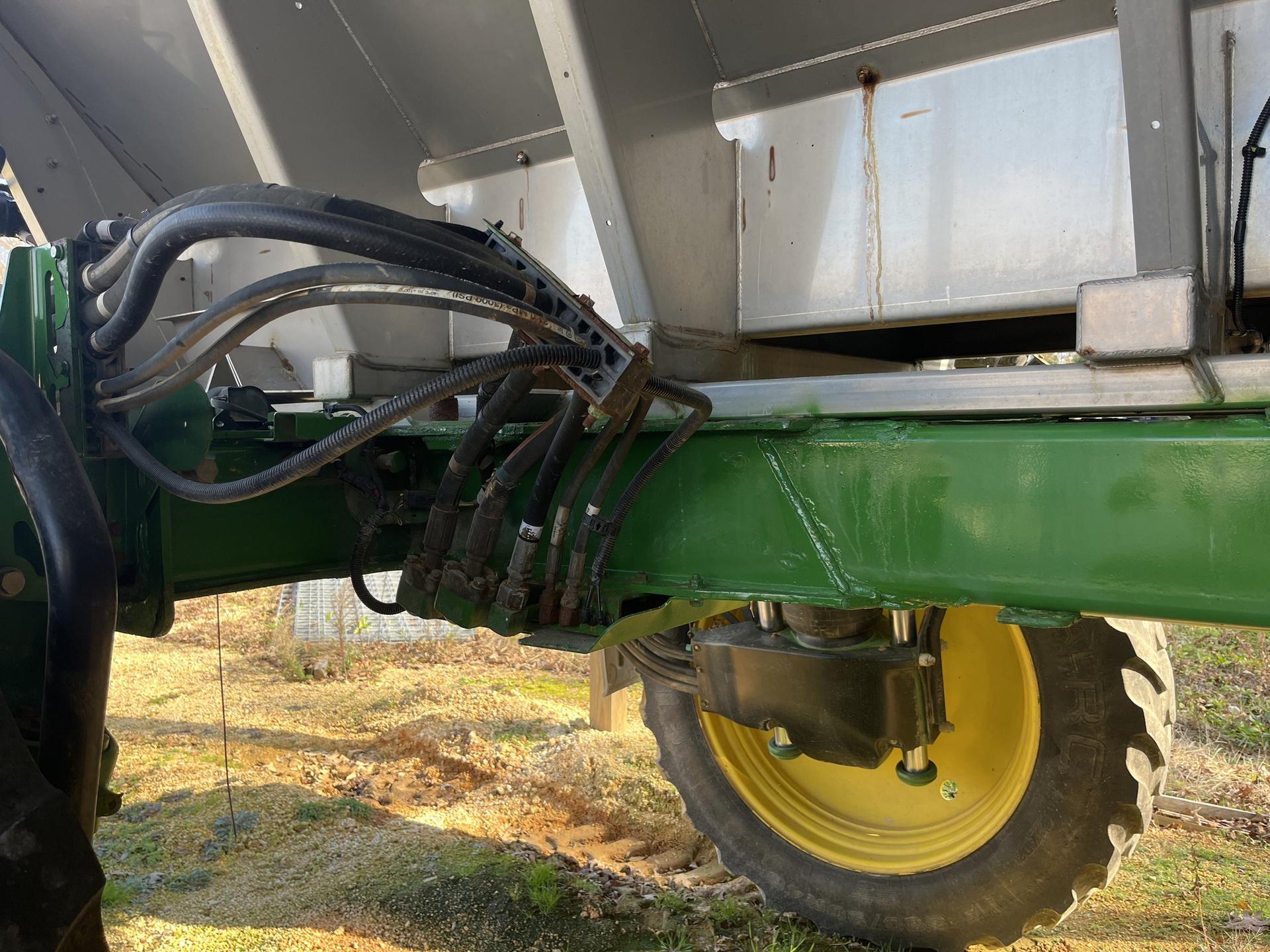 2019 John Deere R4038 Image