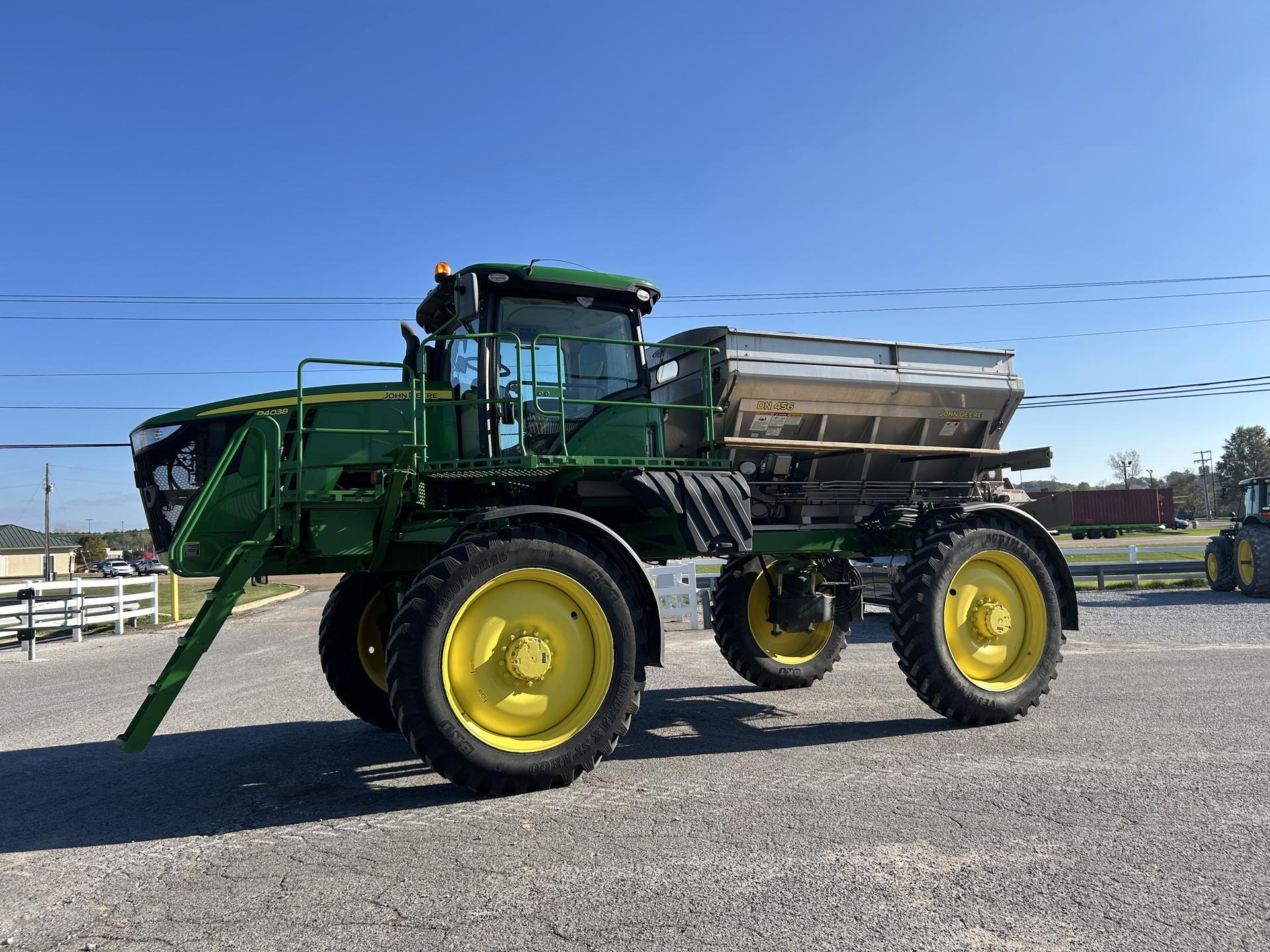 2018 John Deere R4038