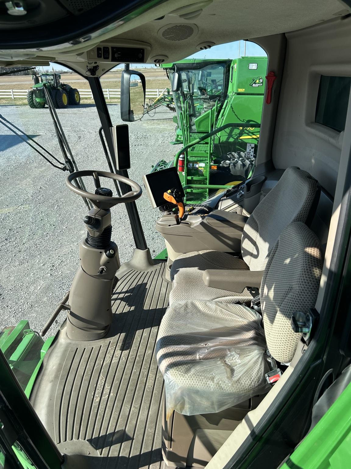 2021 John Deere S780 Image