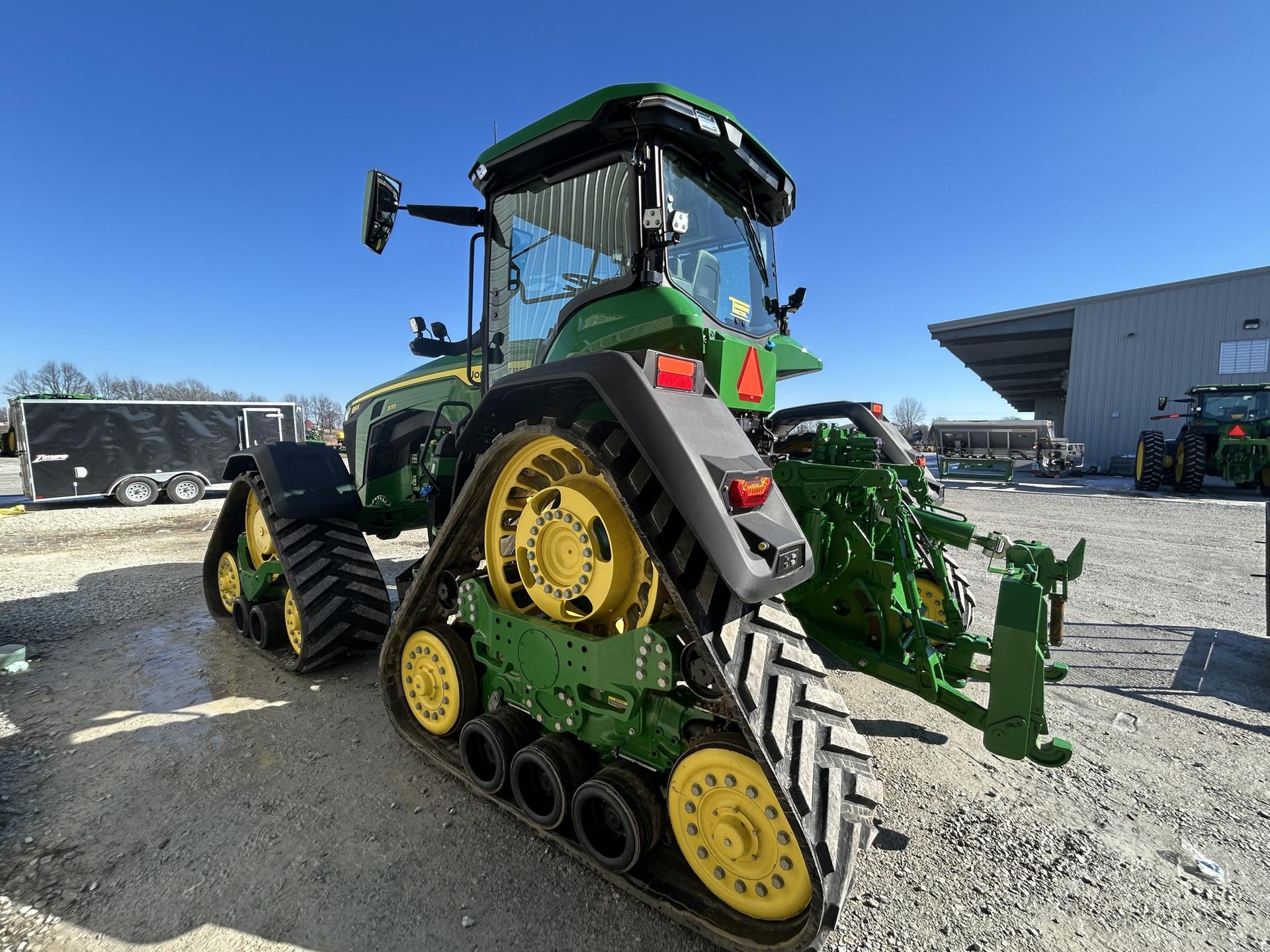 2023 John Deere 8RX 370 Image