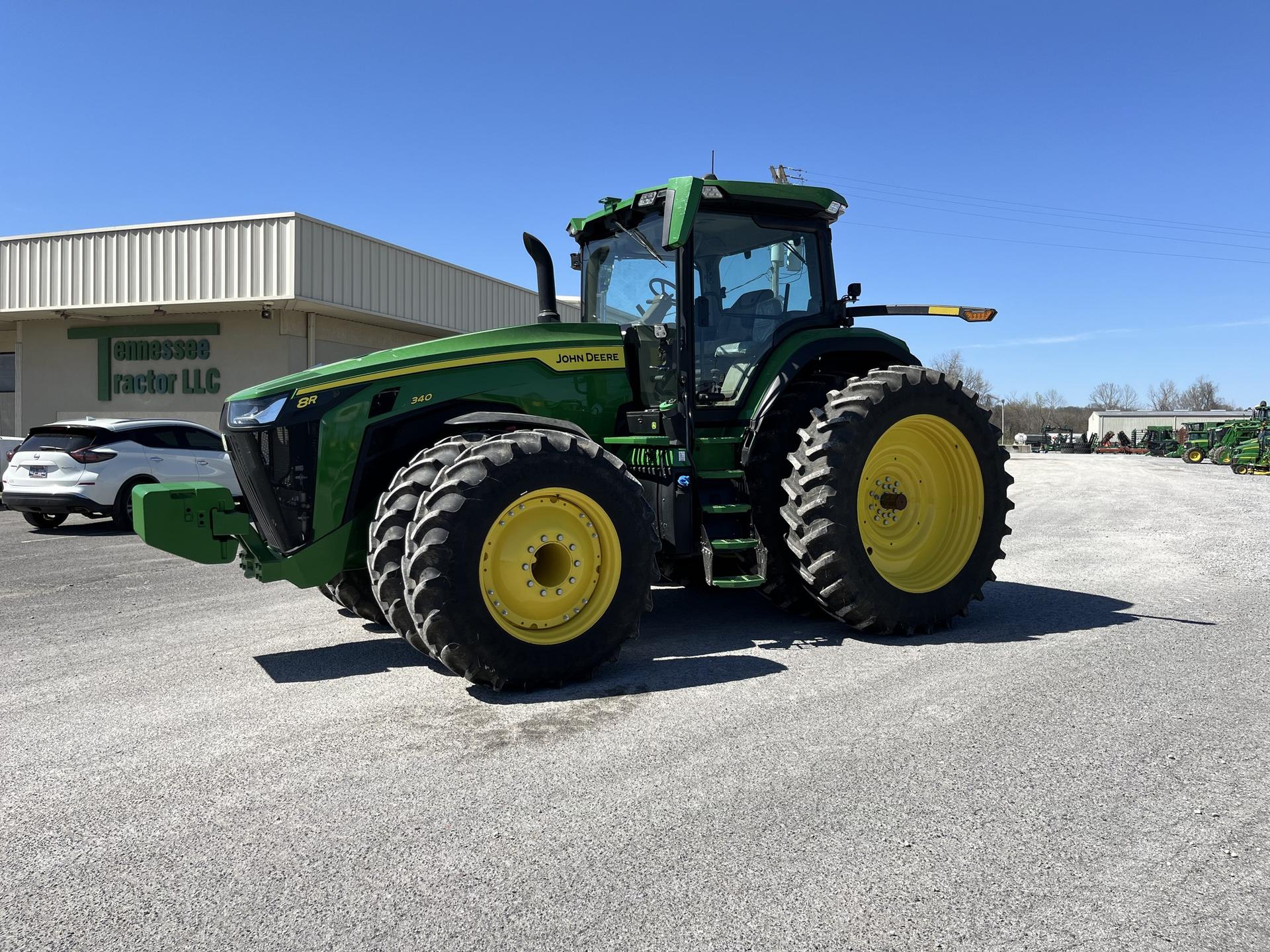 2022 John Deere 8R 340