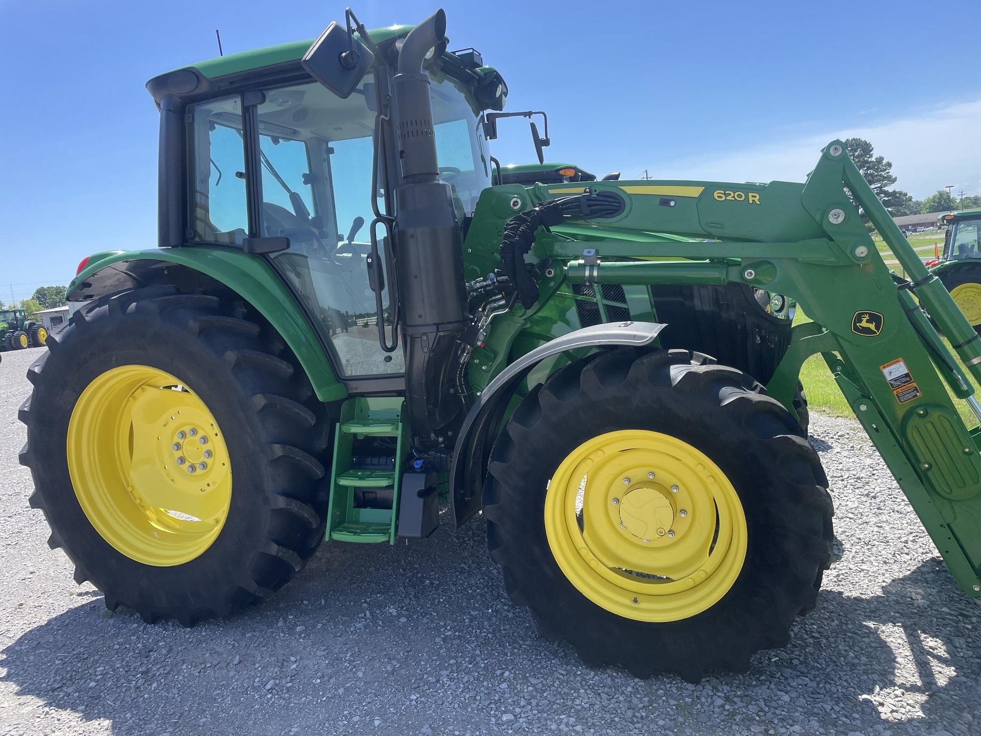 2023 John Deere 6110M