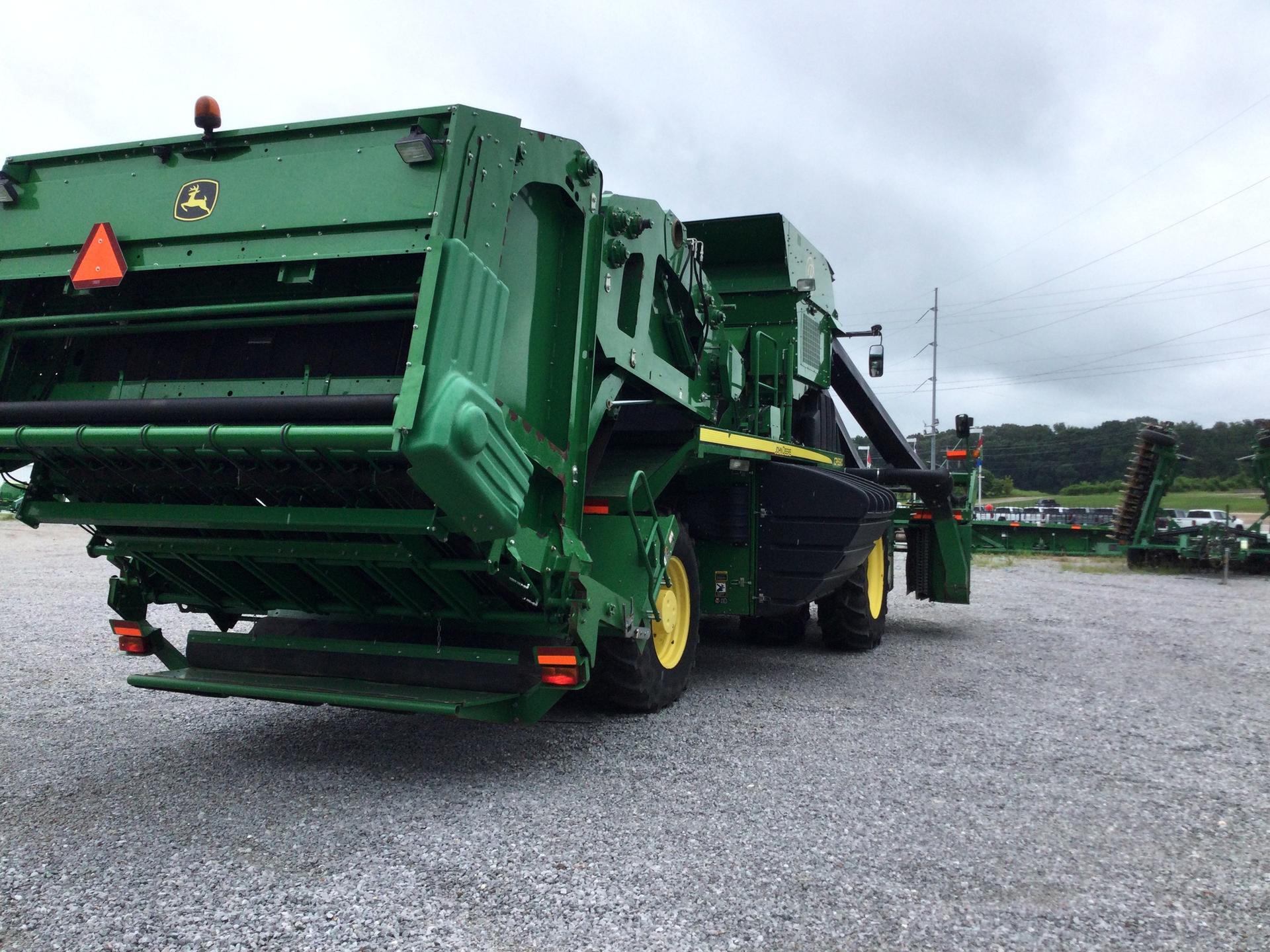 2016 John Deere CP690