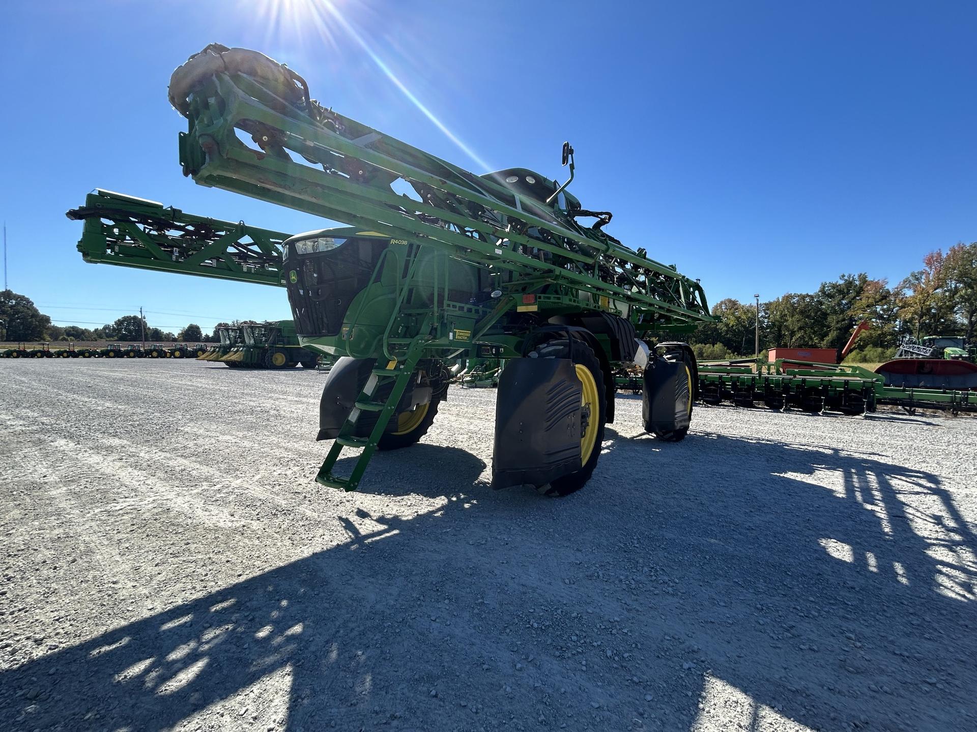 2020 John Deere R4038 Image