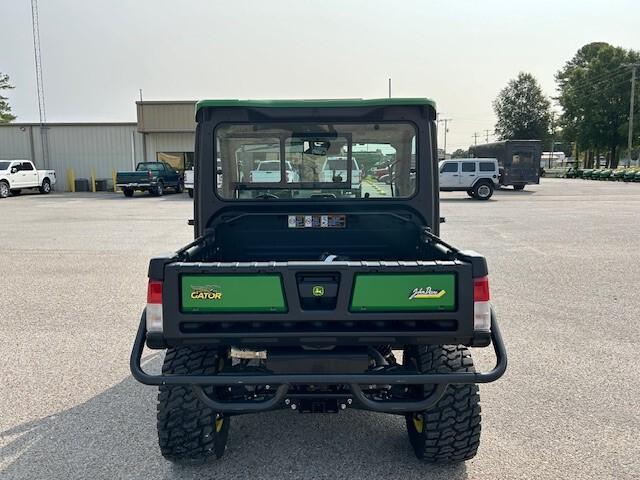 2023 John Deere XUV 835R