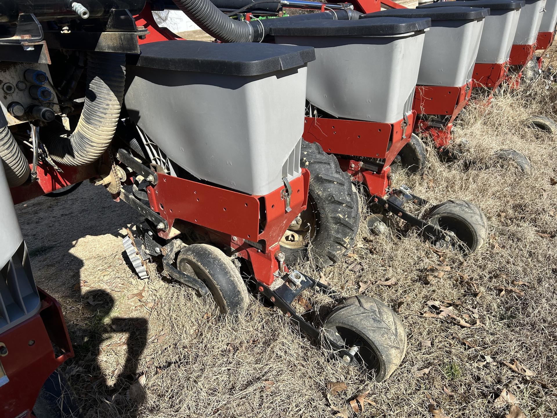 2014 Case IH 1235 Image