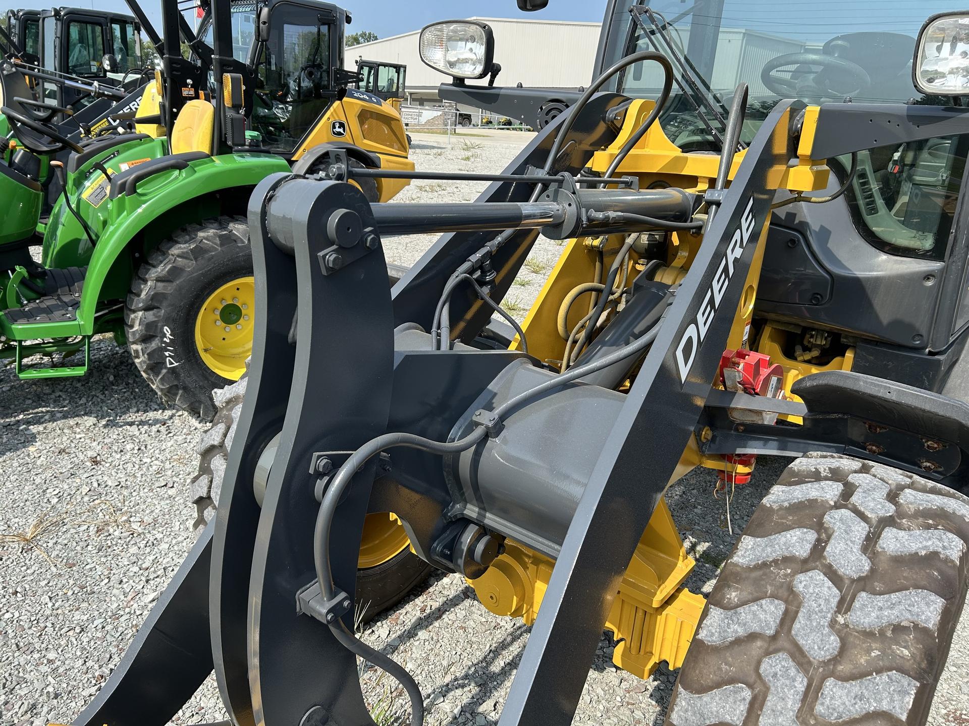 2021 John Deere 204L