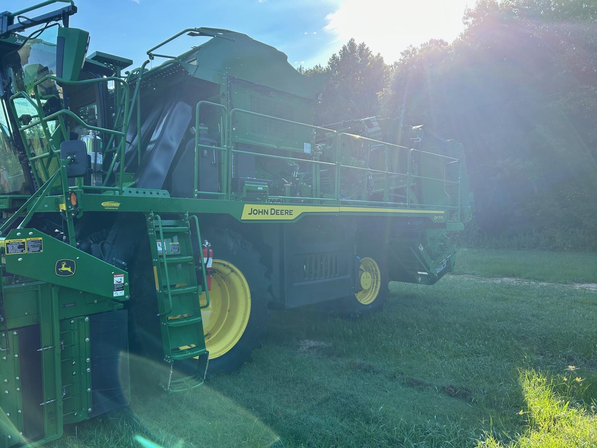 2022 John Deere CP770