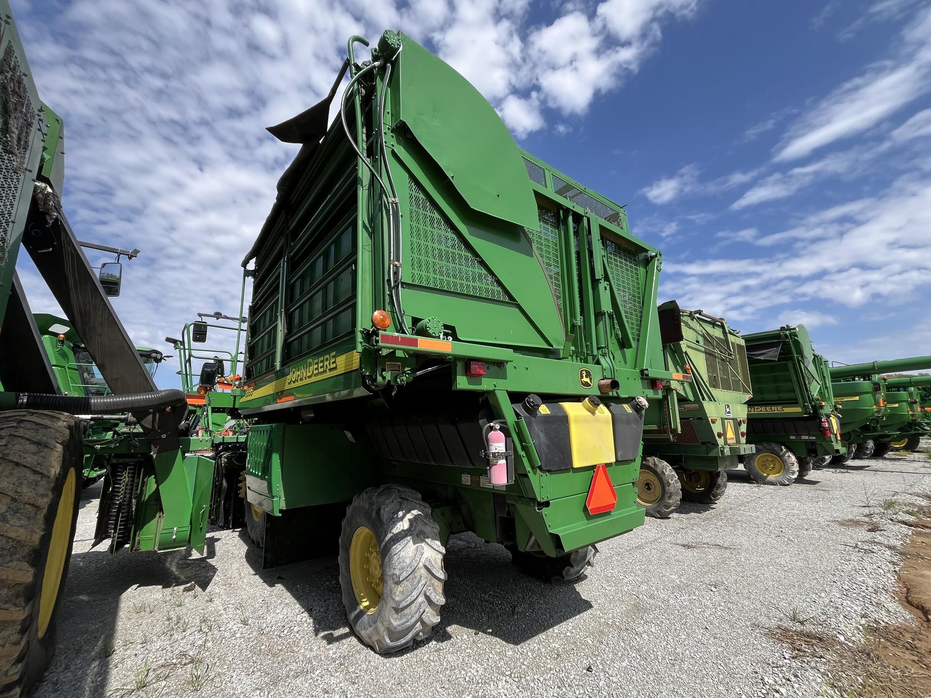 2005 John Deere 9996