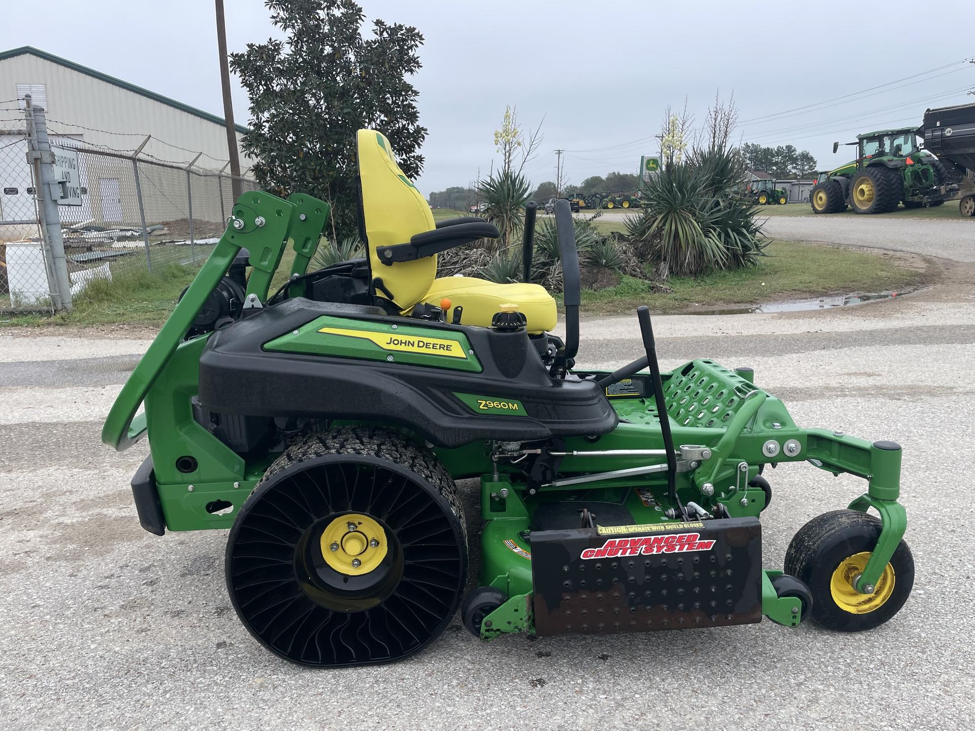 2023 John Deere Z960M