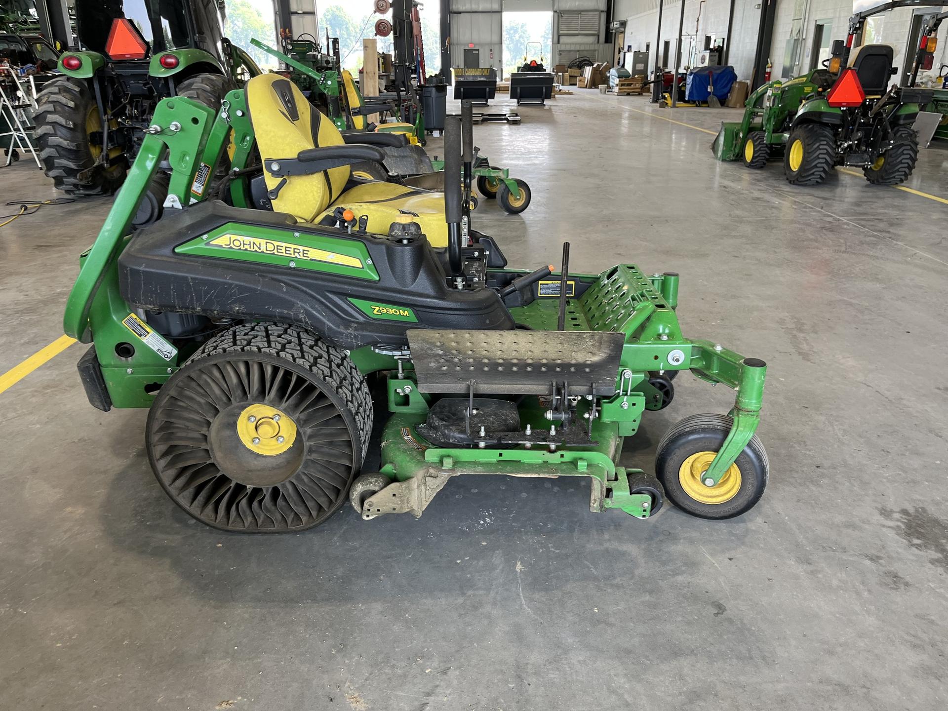 2018 John Deere Z930M