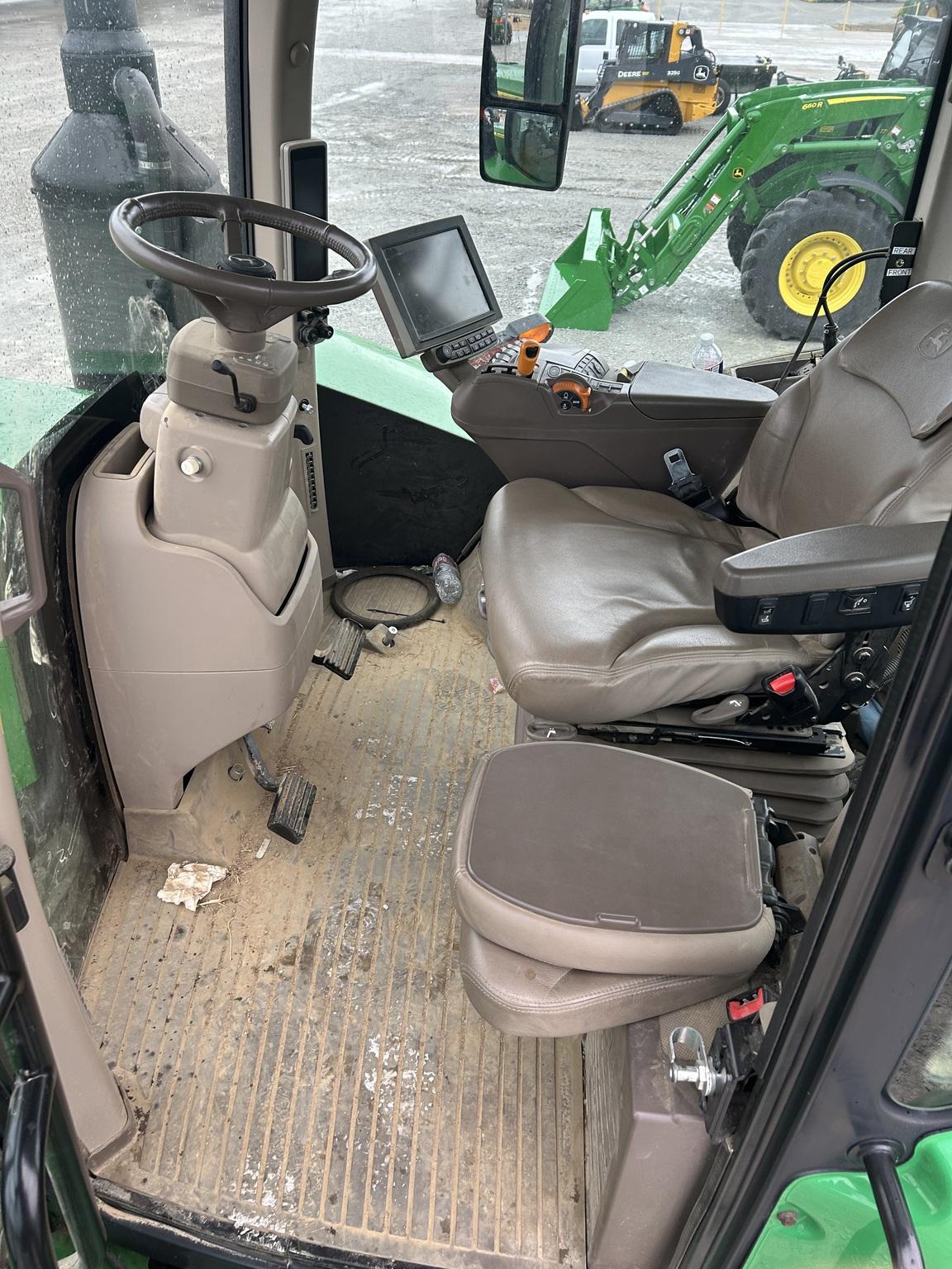 2020 John Deere 9520R Image