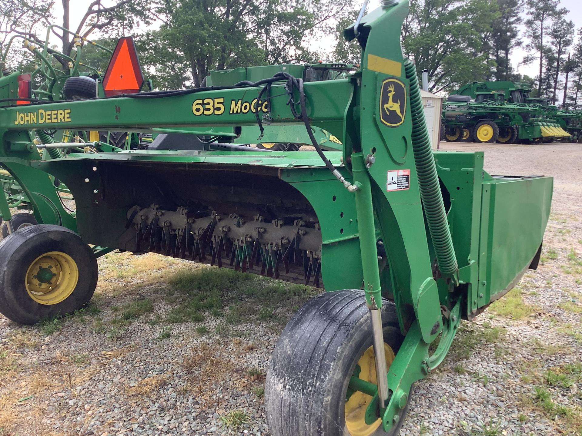 2014 John Deere 635