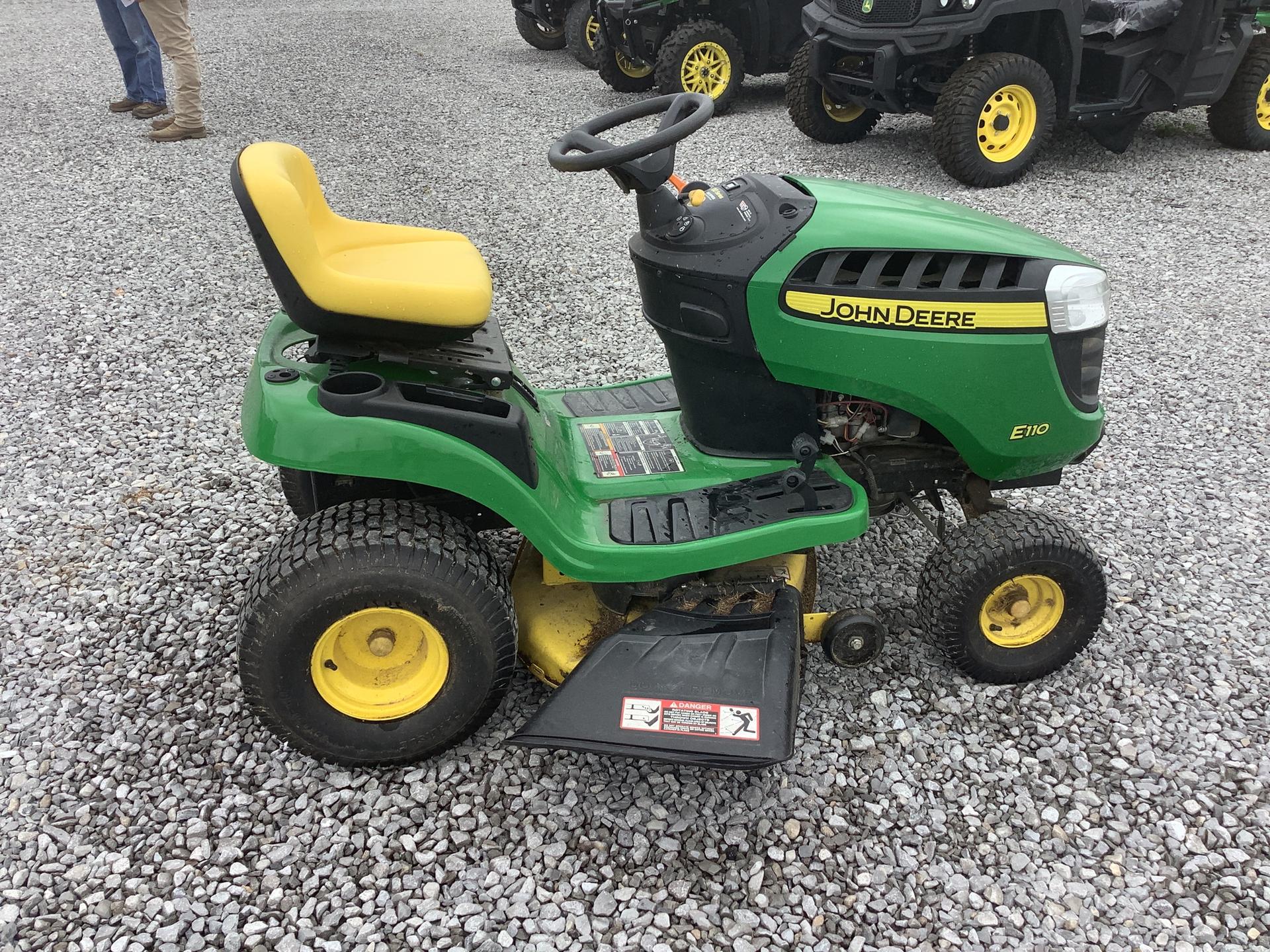 2018 John Deere e110