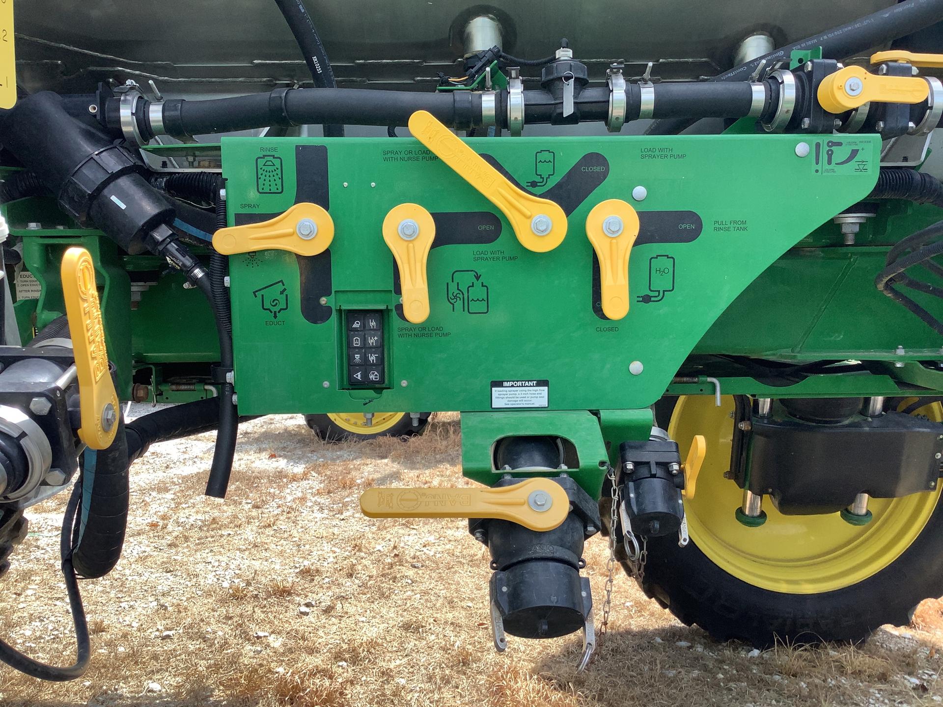 2018 John Deere R4038