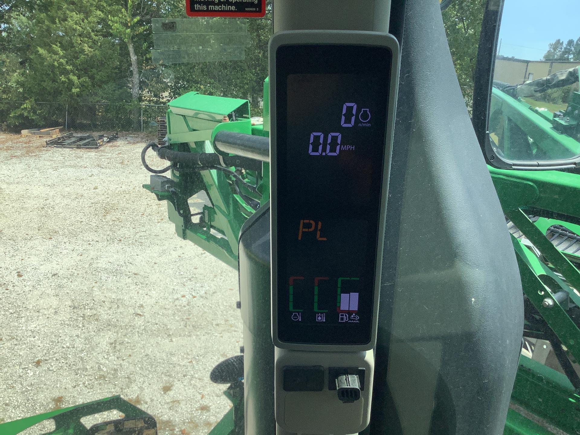 2018 John Deere R4038