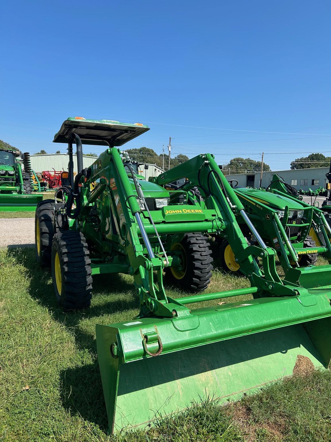 2016 John Deere 5055E