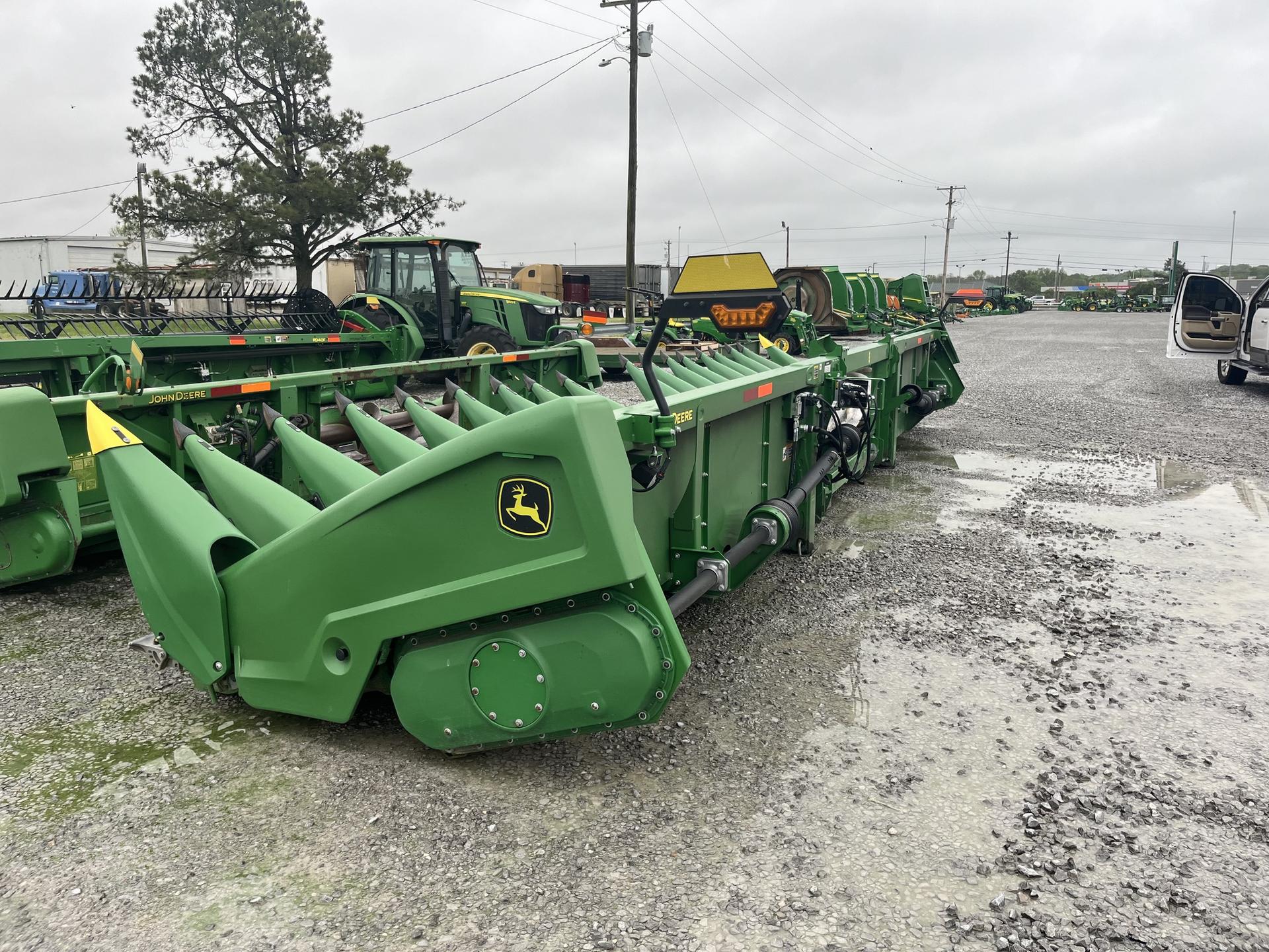 2021 John Deere C18R