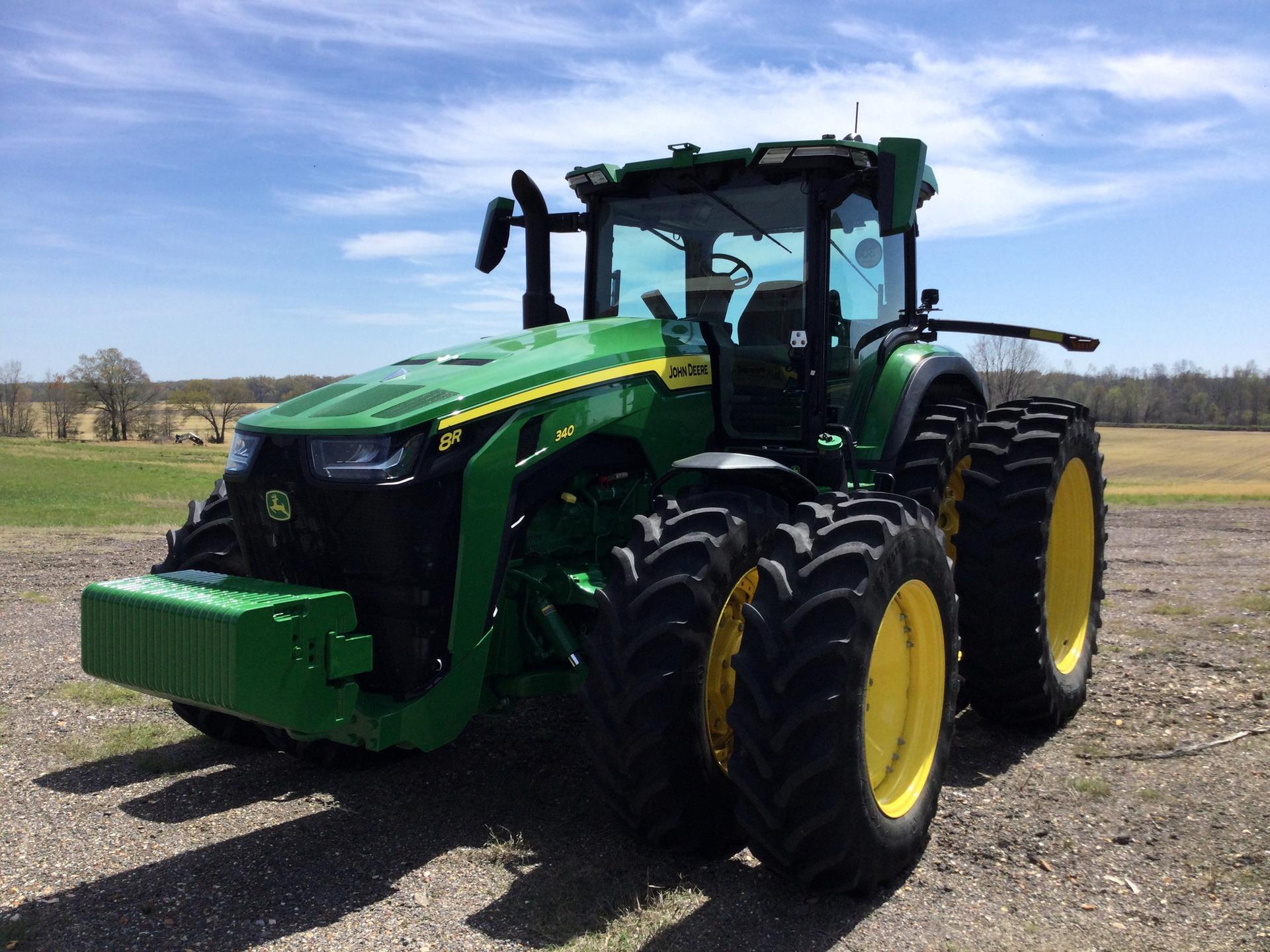 2023 John Deere 8R 340