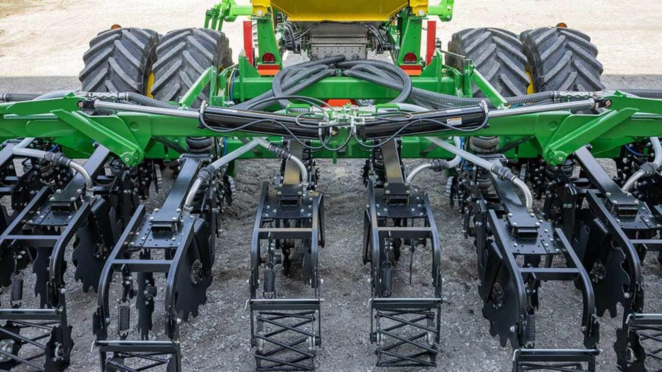 ST18 Drawn Strip-Till Solution