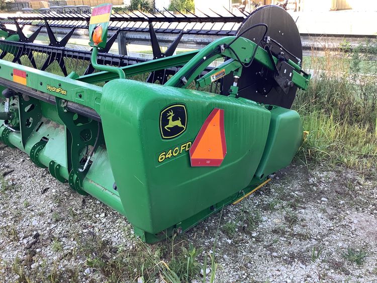 2013 John Deere 640FD