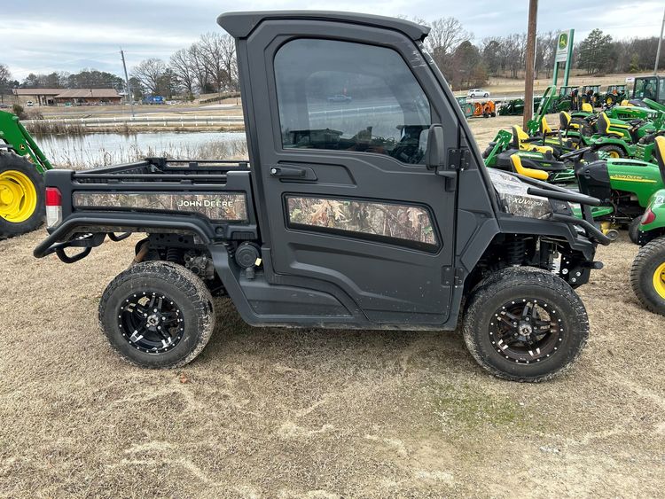 2022 John Deere 835R