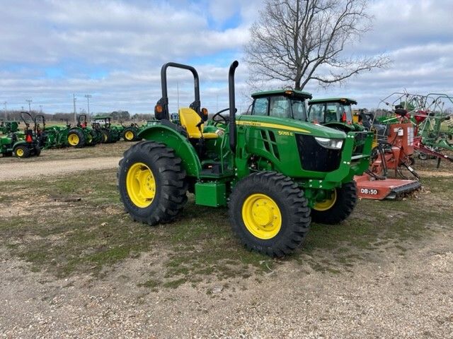 2022 John Deere 5055E