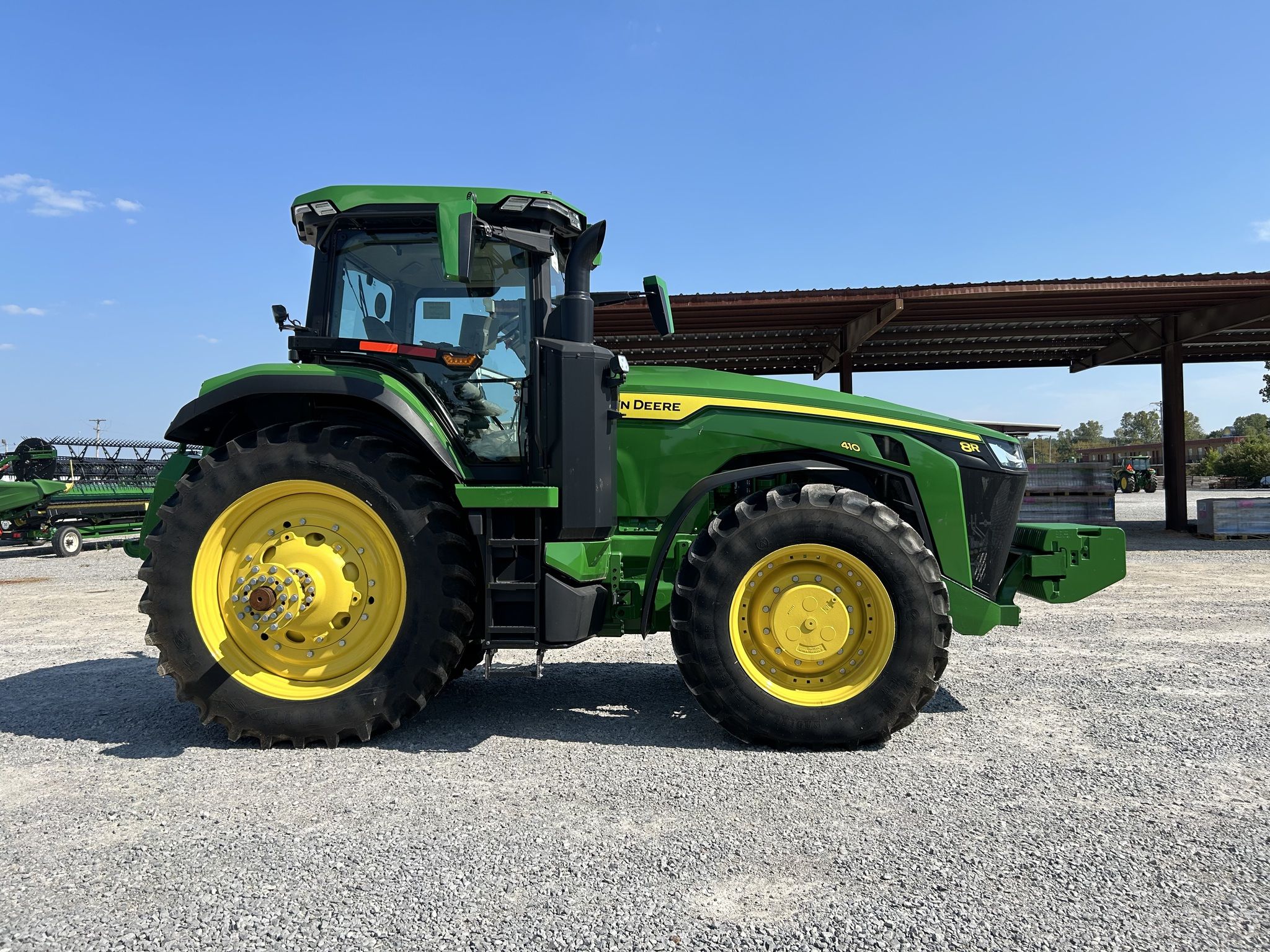 2023 John Deere 8R 410