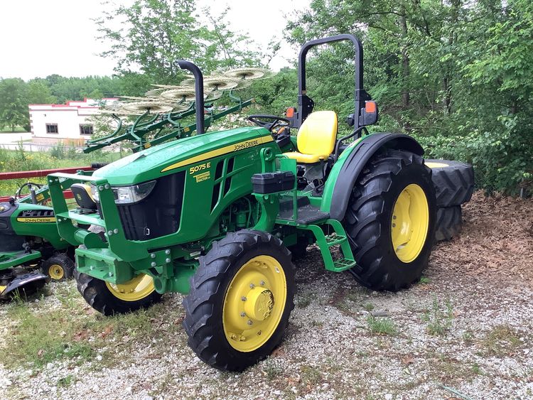 2021 John Deere 5075E