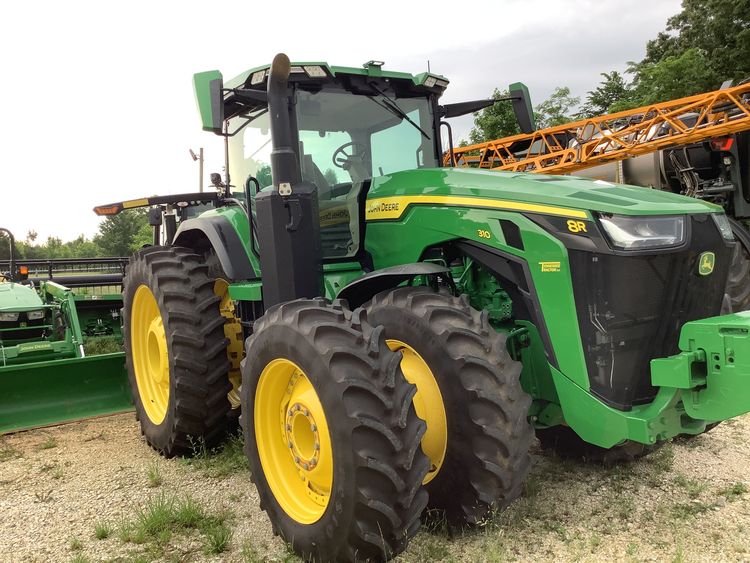 2022 John Deere 8R 310