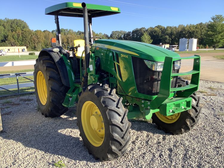 2023 John Deere 5100E