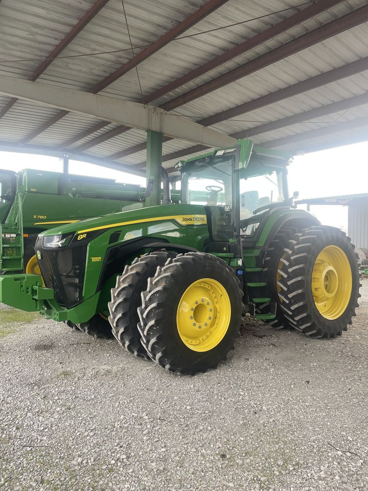 2023 John Deere 8R 310