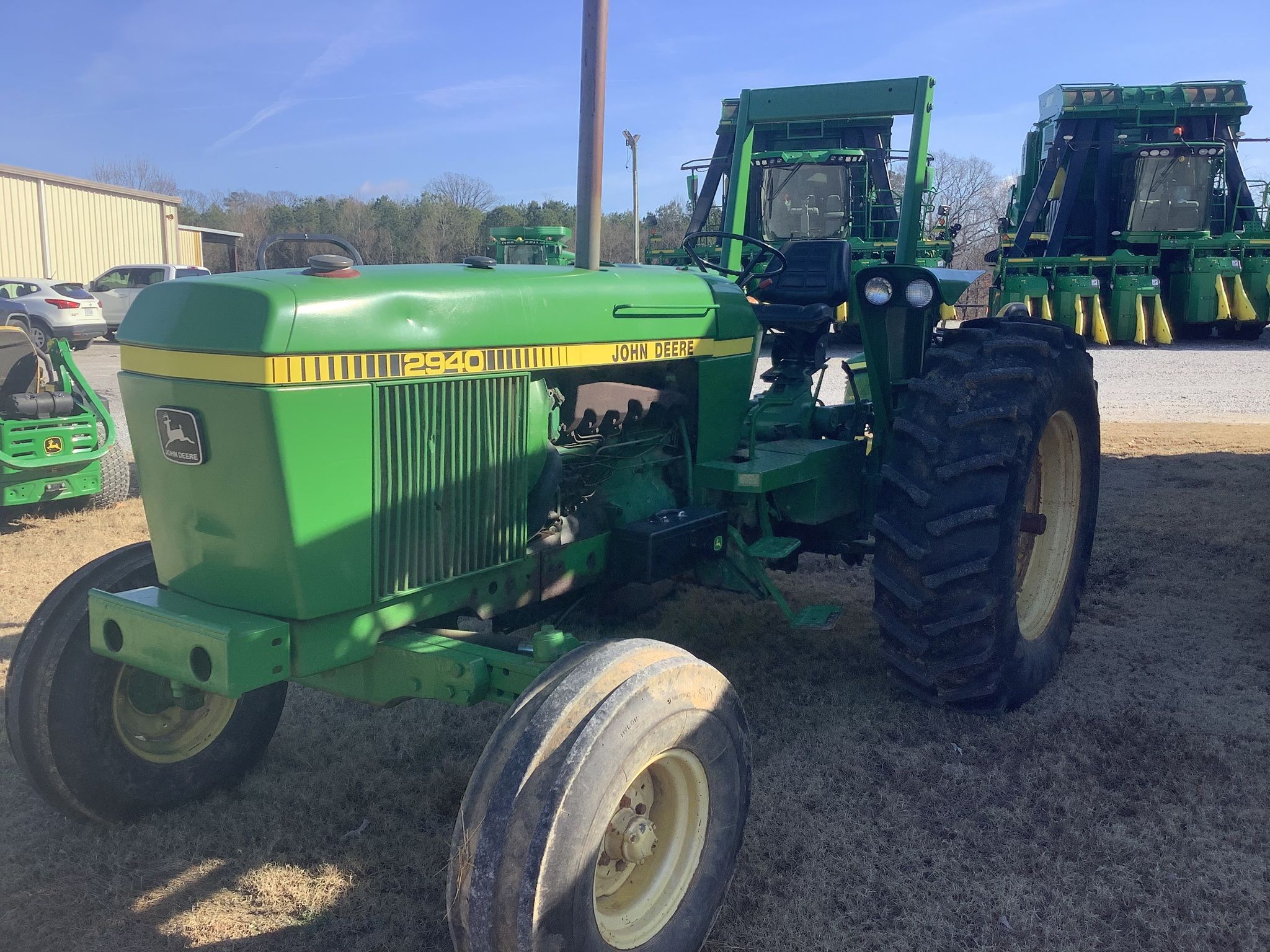 John Deere 2940 Image