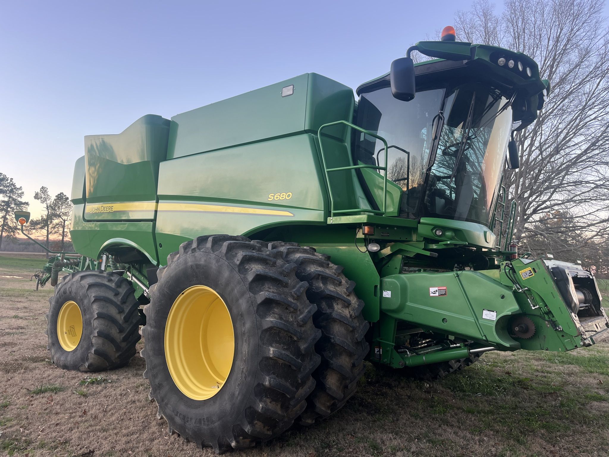 2017 John Deere S680 Image