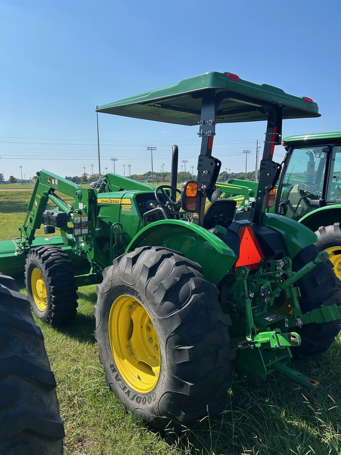 2016 John Deere 5055E