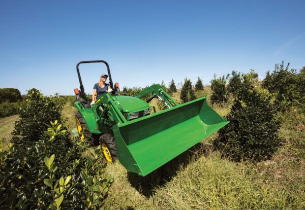 2022 John Deere 3035D Compact Utility Tractor with Loader